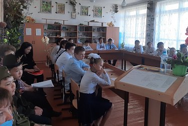 Семьдесят шесть деревьев Аллеи Славы